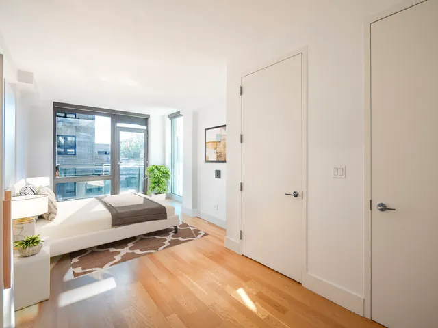 $995,000 | 117 West 123rd Street, Unit 5D | Harlem