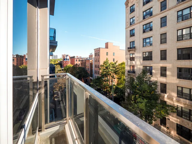 $995,000 | 117 West 123rd Street, Unit 5D | Harlem