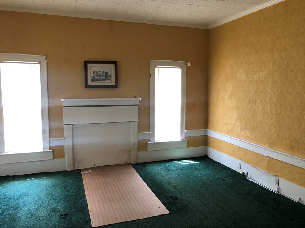 1631 Roanoke Road Newton Grove, NC 28366 - Photo 5 of 14 Gallery Image 5