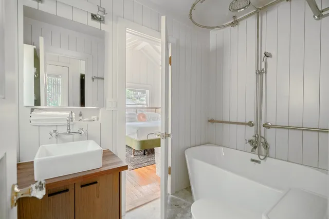 $749,000 | 904 Avondale Road, Austin, TX 78704