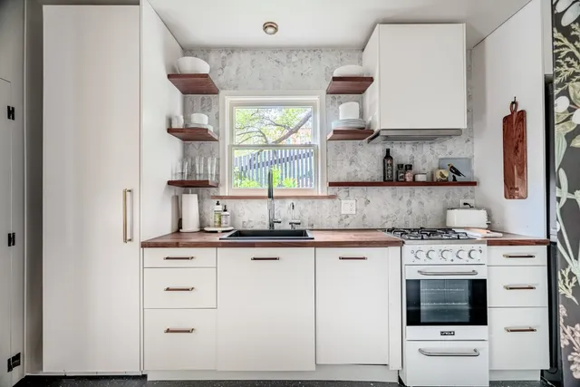 $749,000 | 904 Avondale Road, Austin, TX 78704