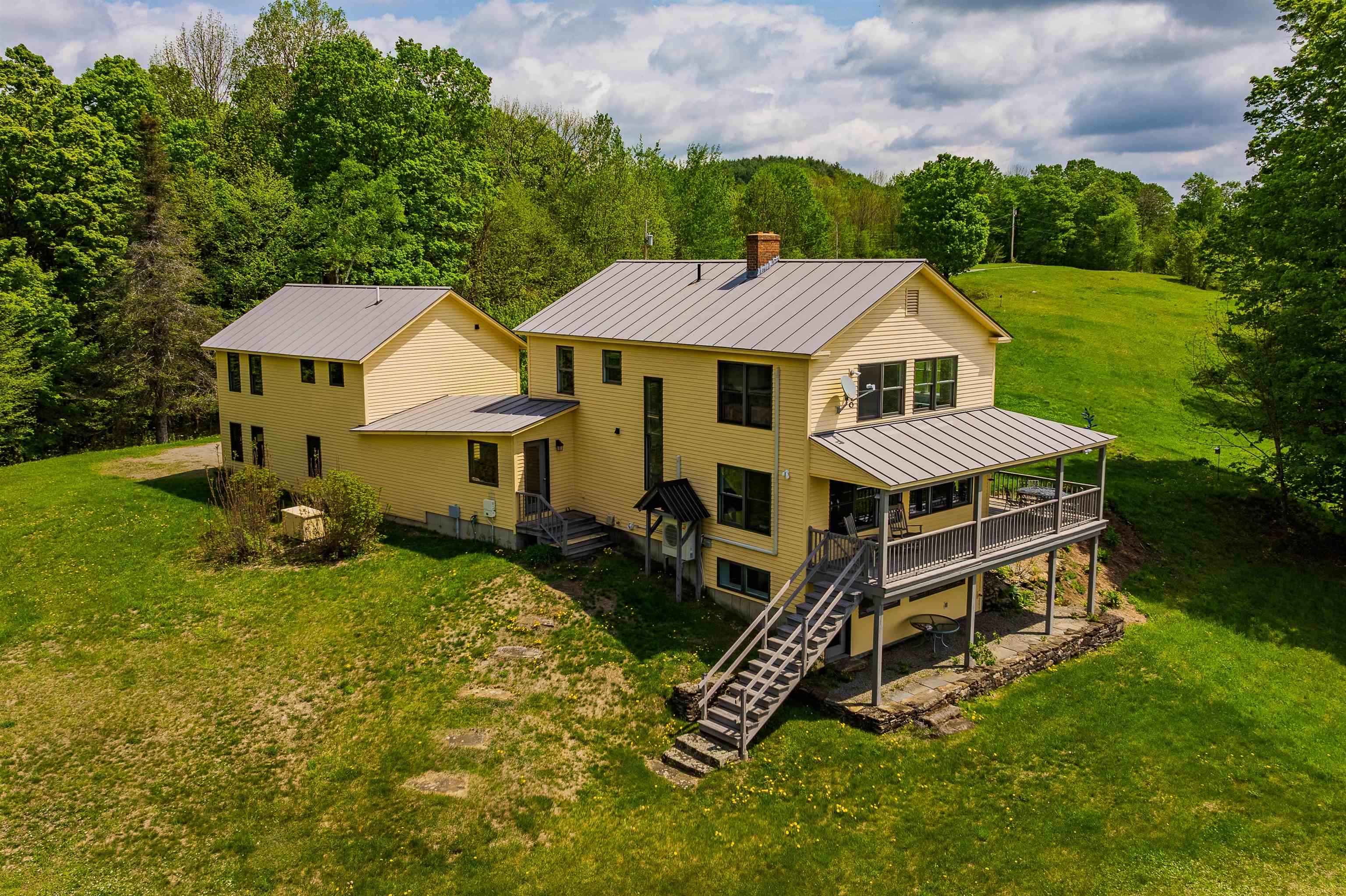 89 Jordan Road Strafford, VT 05072 - Photo 2 of 38