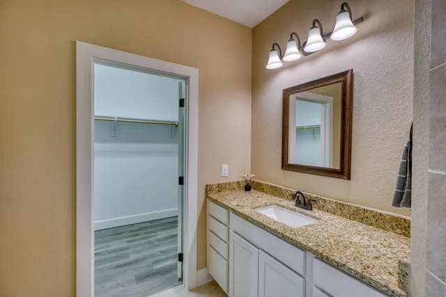 $399,900 | 127 Uplift, Horseshoe Bay, TX 78657