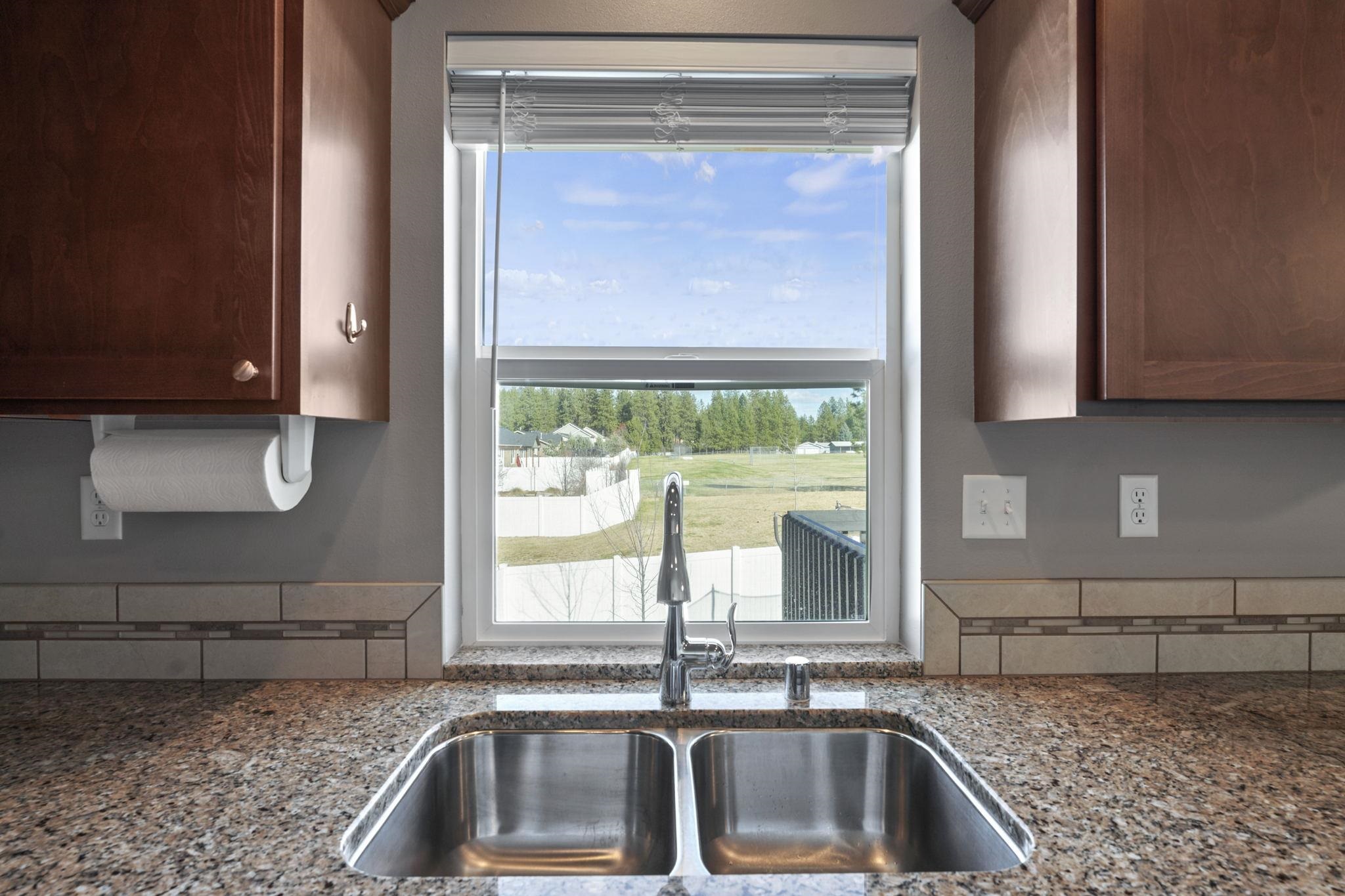 16818 North Cincinnati Lane Colbert, WA 99005 - Photo 17 of 49