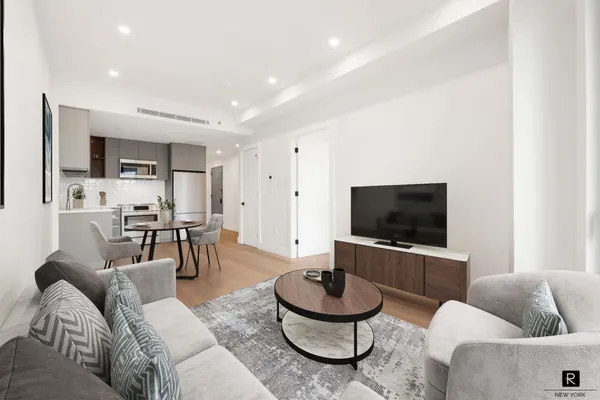 $4,200 | 30 Bushwick Avenue, Unit 4D | Williamsburg