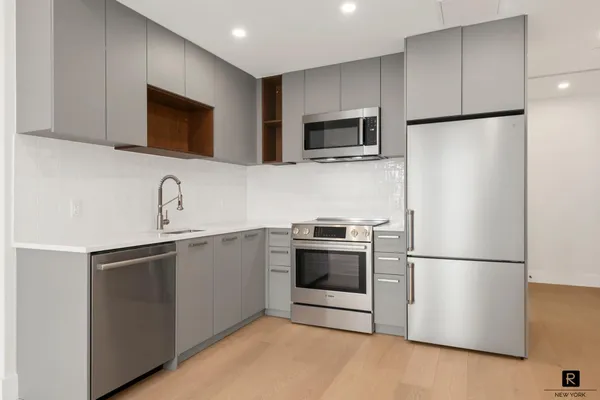 $4,200 | 30 Bushwick Avenue, Unit 4D | Williamsburg