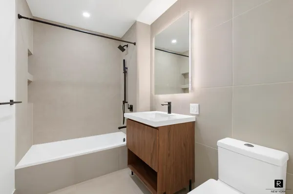 $4,200 | 30 Bushwick Avenue, Unit 4D | Williamsburg