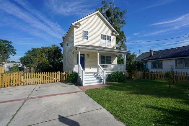 $499,999 | 1124 5th Avenue, Charleston, SC 29407