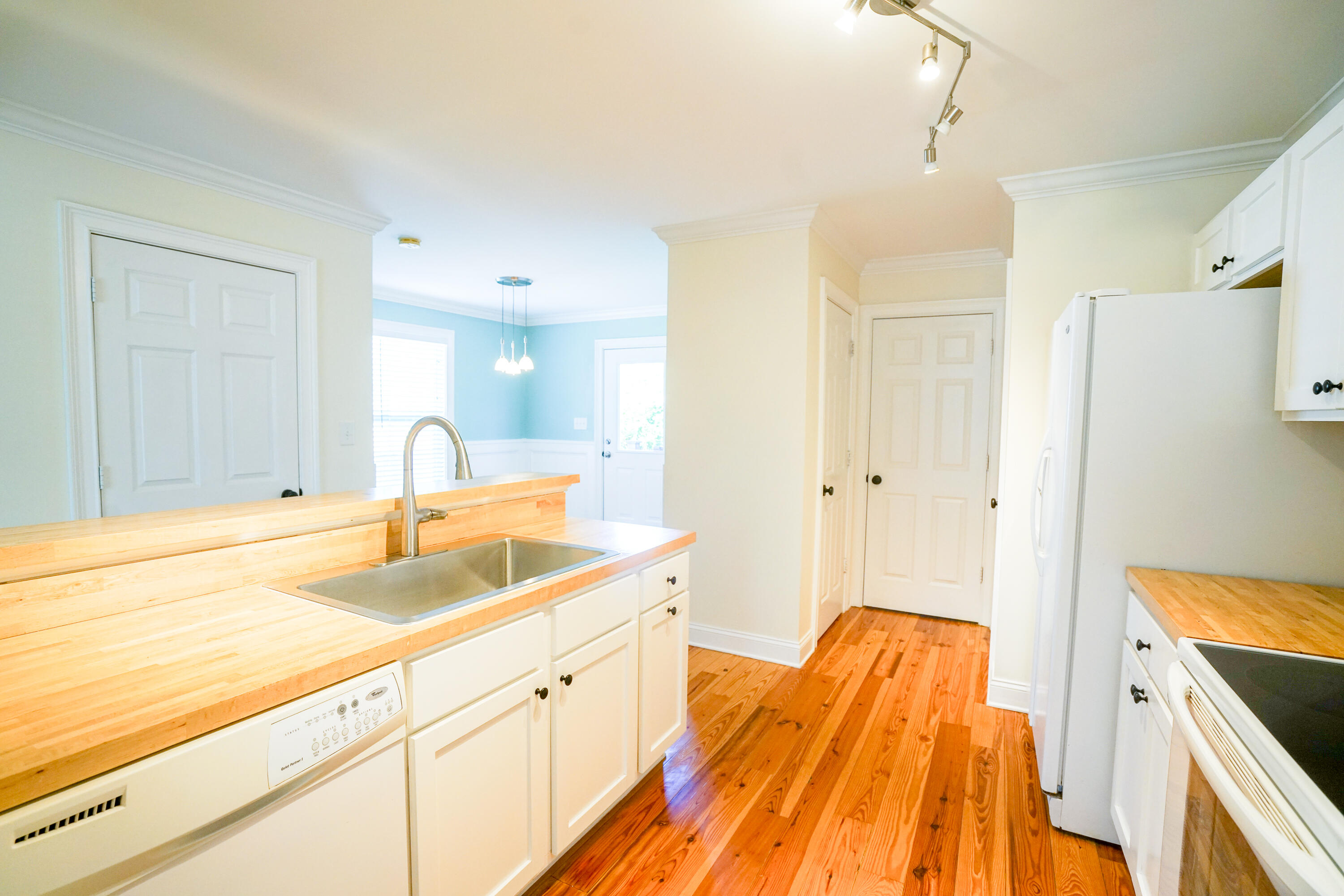 1124 5th Avenue Charleston, SC 29407 - Photo 3 of 20 1124 5th Ave -60