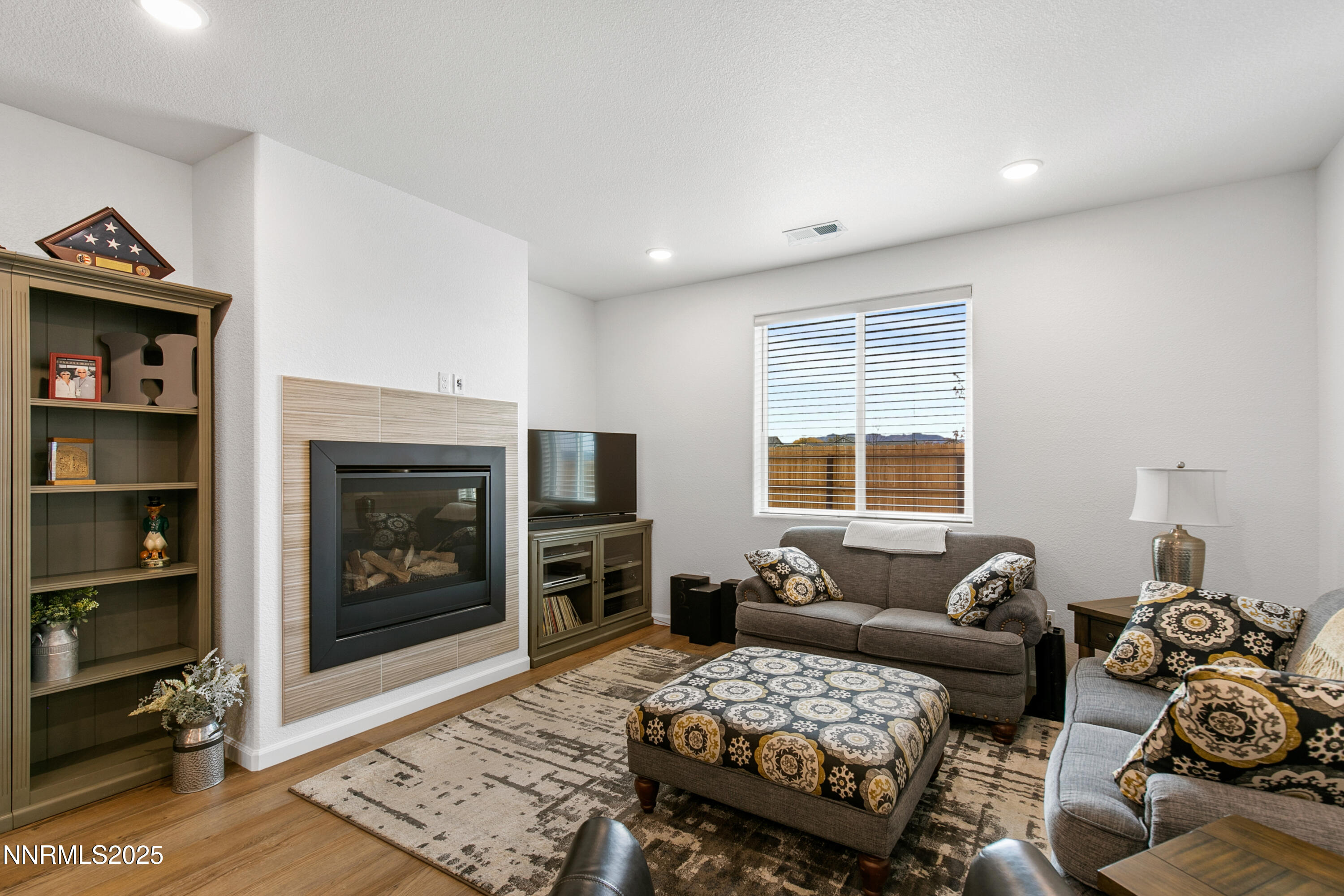 3274 Eleanor Way Fernley, NV 89408 - Photo 5 of 23 10-3274 Eleanor Wy-19