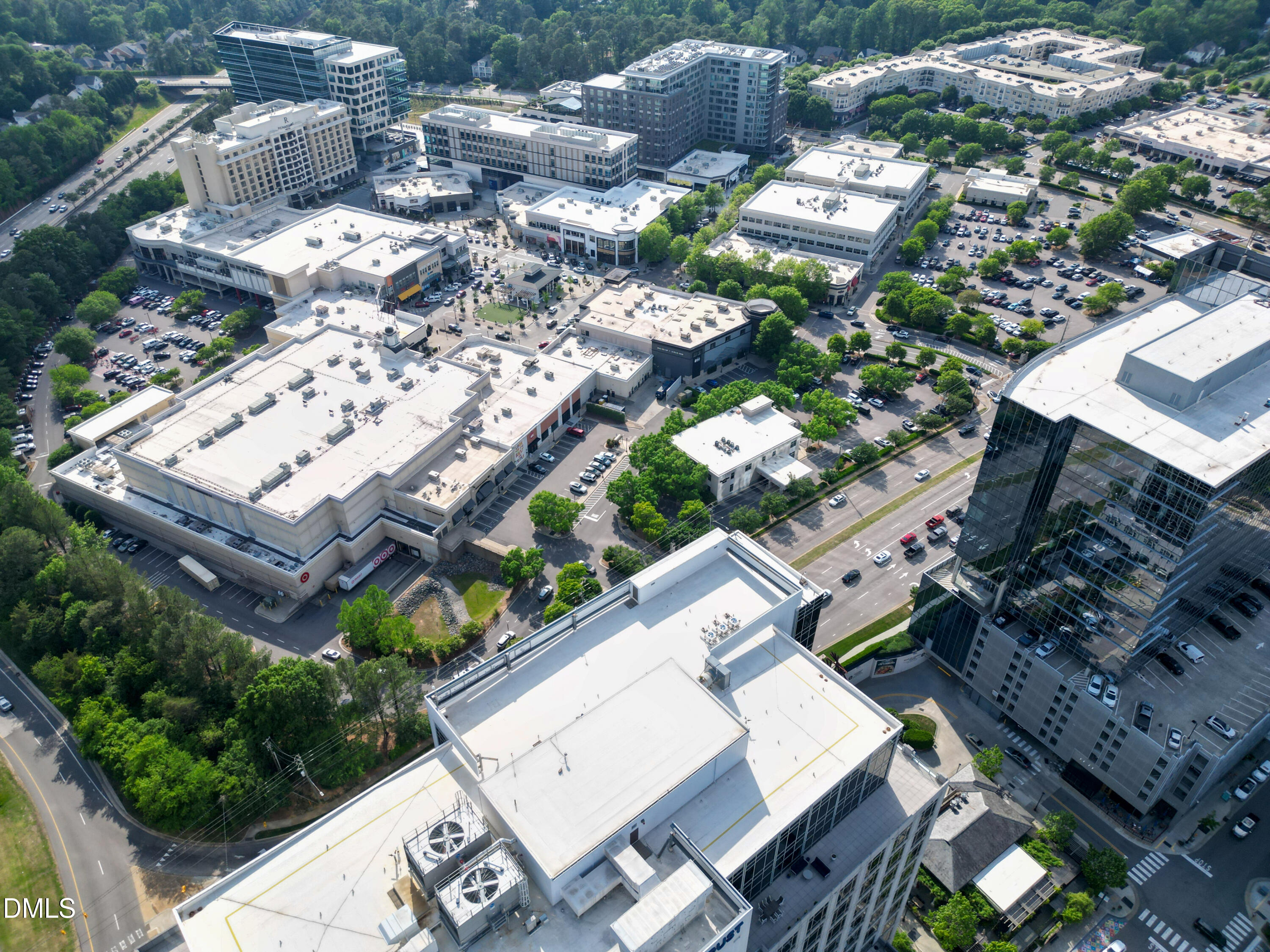 509 Oakland Drive Raleigh, NC 27609 - Photo 41 of 47 dji_fly_20250502_174106_313_174613911019