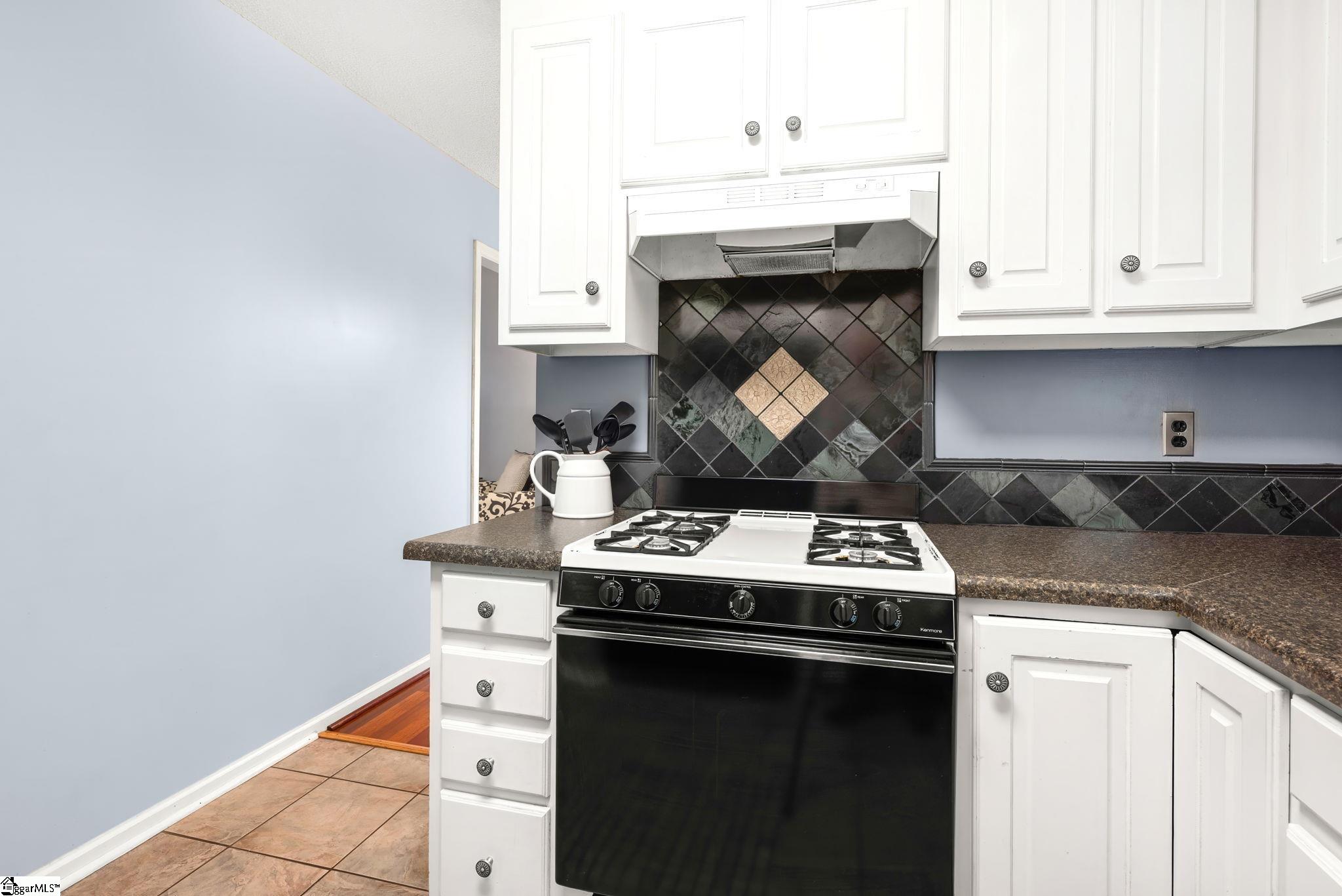 145 Hillside Circle Easley, SC 29640 - Photo 11 of 33