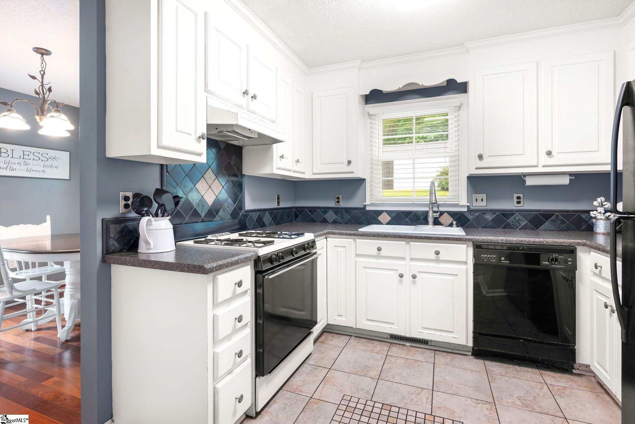 145 Hillside Circle Easley, SC 29640 - Photo 12 of 33