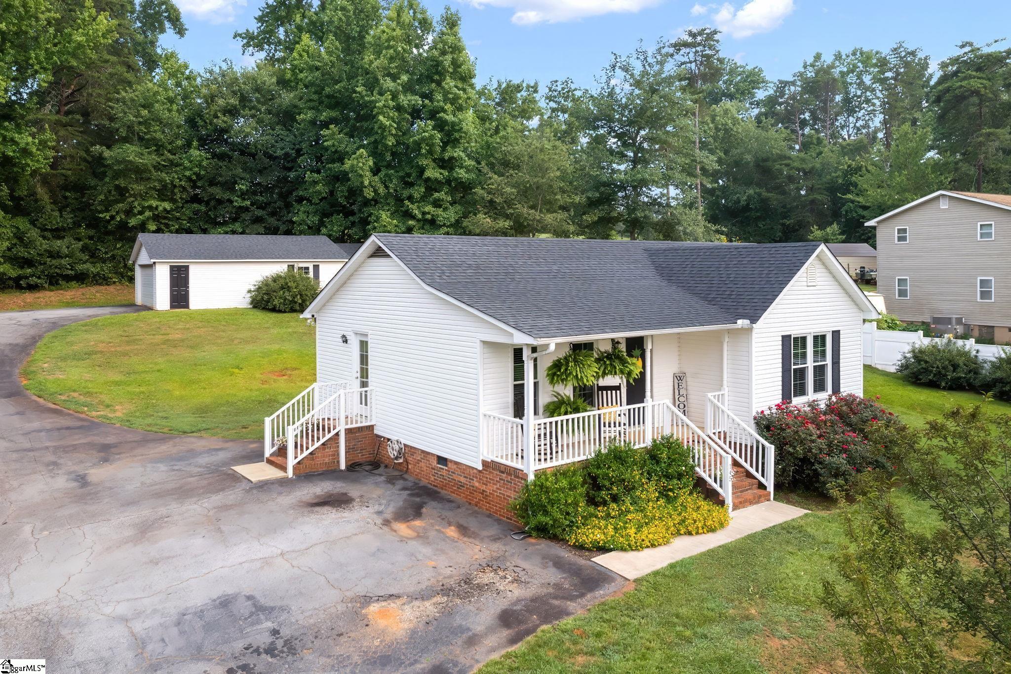 145 Hillside Circle Easley, SC 29640 - Photo 2 of 33