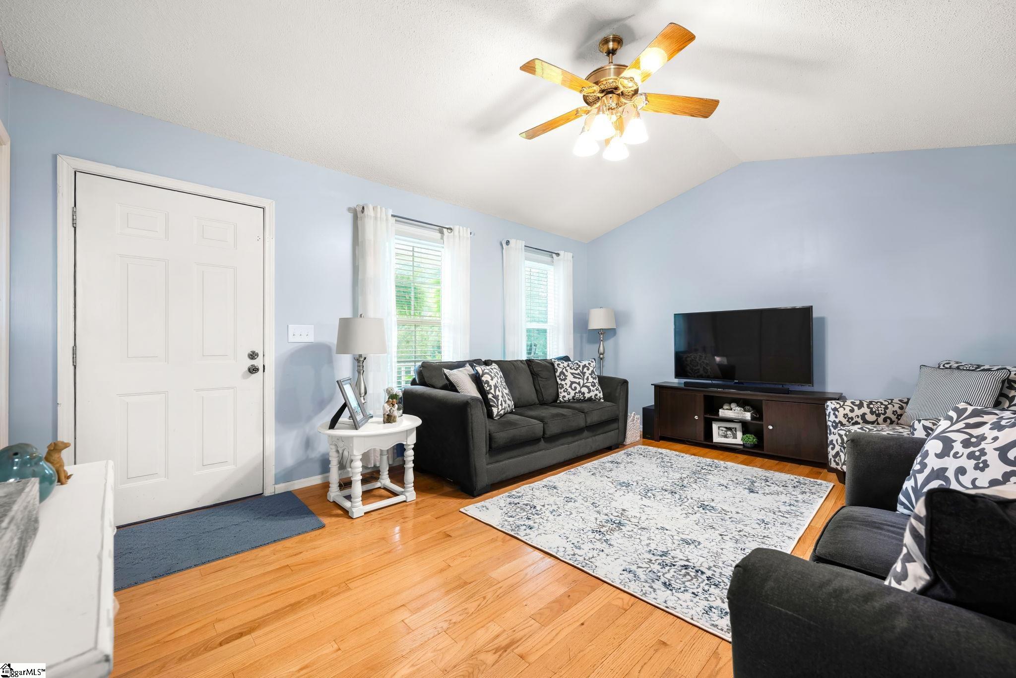 145 Hillside Circle Easley, SC 29640 - Photo 6 of 33