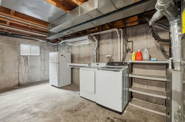 $385,000 | 1310 Gilray Drive, Joliet, IL 60431