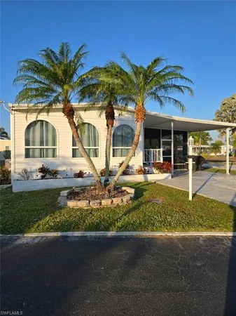 $2,900 | 114 Elise Drive, Fort Myers, FL 33908