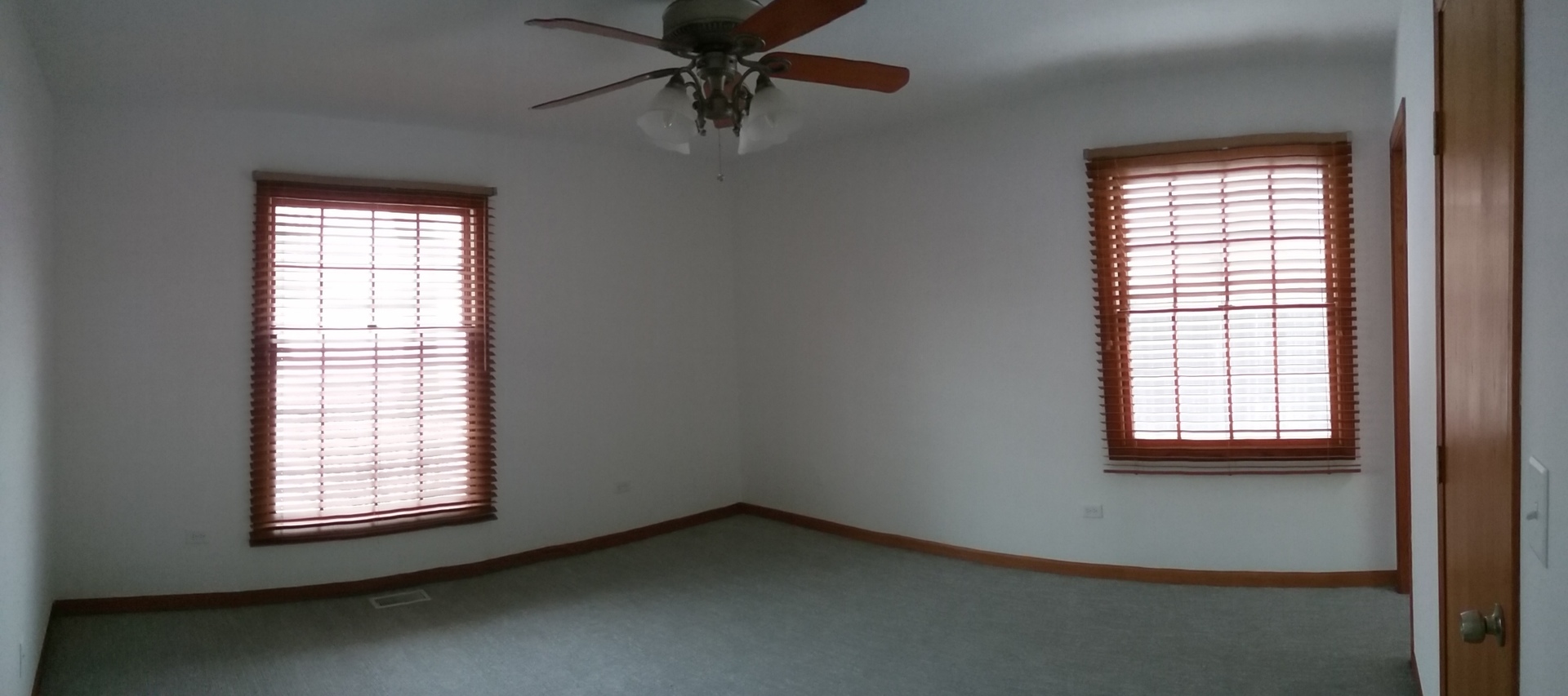 2208 Root Street Crest Hill, IL 60403 - Photo 11 of 21 an empty room with a window