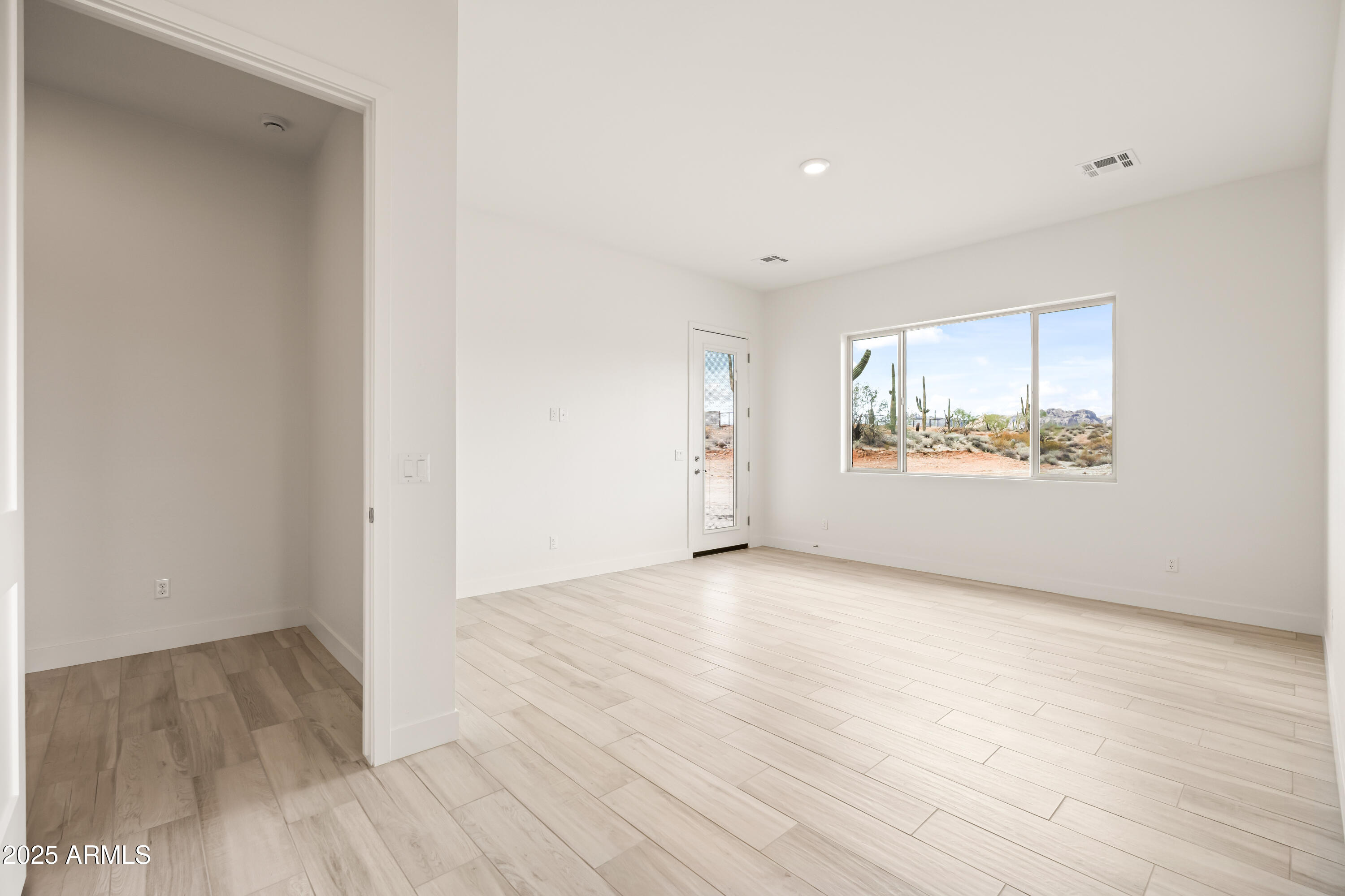 3 North Brenner Pass Road, Unit E3 Queen Creek, AZ 85144 - Photo 44 of 88 4f primary bedroom