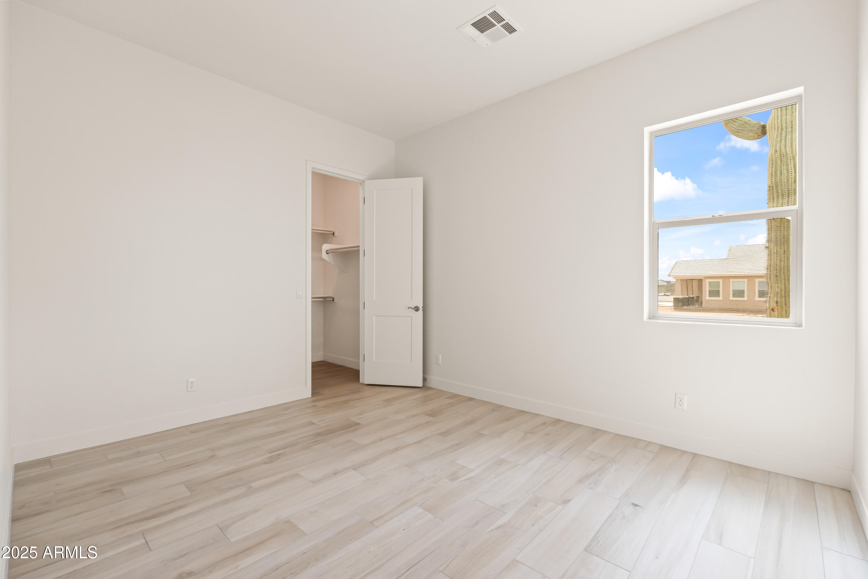 3 North Brenner Pass Road, Unit E3 Queen Creek, AZ 85144 - Photo 67 of 88 5j guest bedroom 3