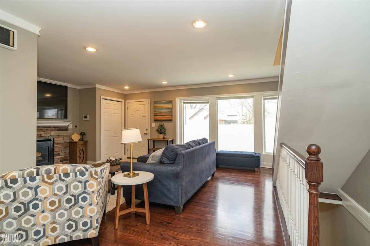 247 Winry Drive Rochester Hills, MI 48307 - Photo 8 of 44
