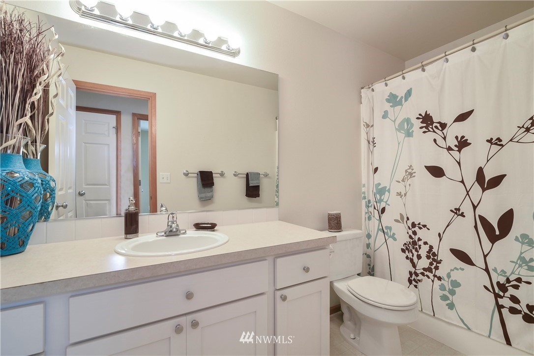 4237 Northeast 5th Court Renton, WA 98059 - Photo 20 of 24