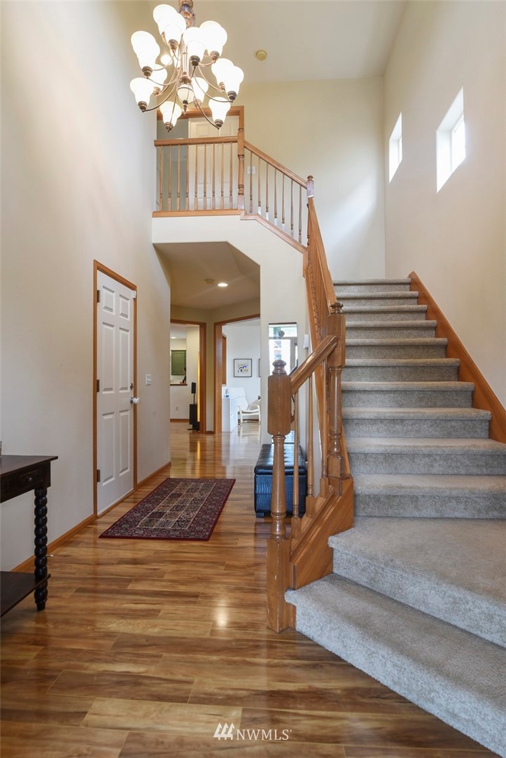 4237 Northeast 5th Court Renton, WA 98059 - Photo 3 of 24
