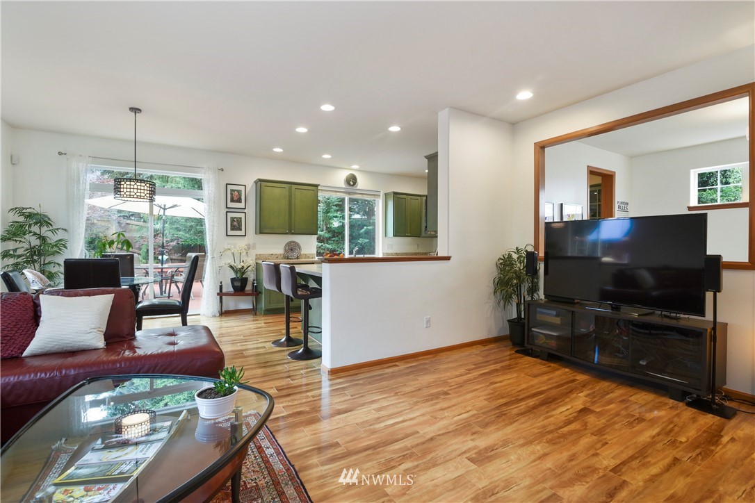 4237 Northeast 5th Court Renton, WA 98059 - Photo 5 of 24