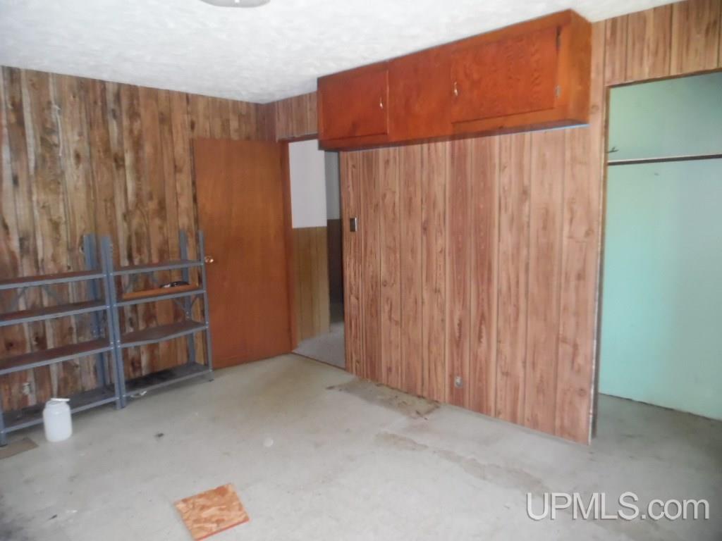 4955 12th Road Escanaba, MI 49829 - Photo 15 of 27