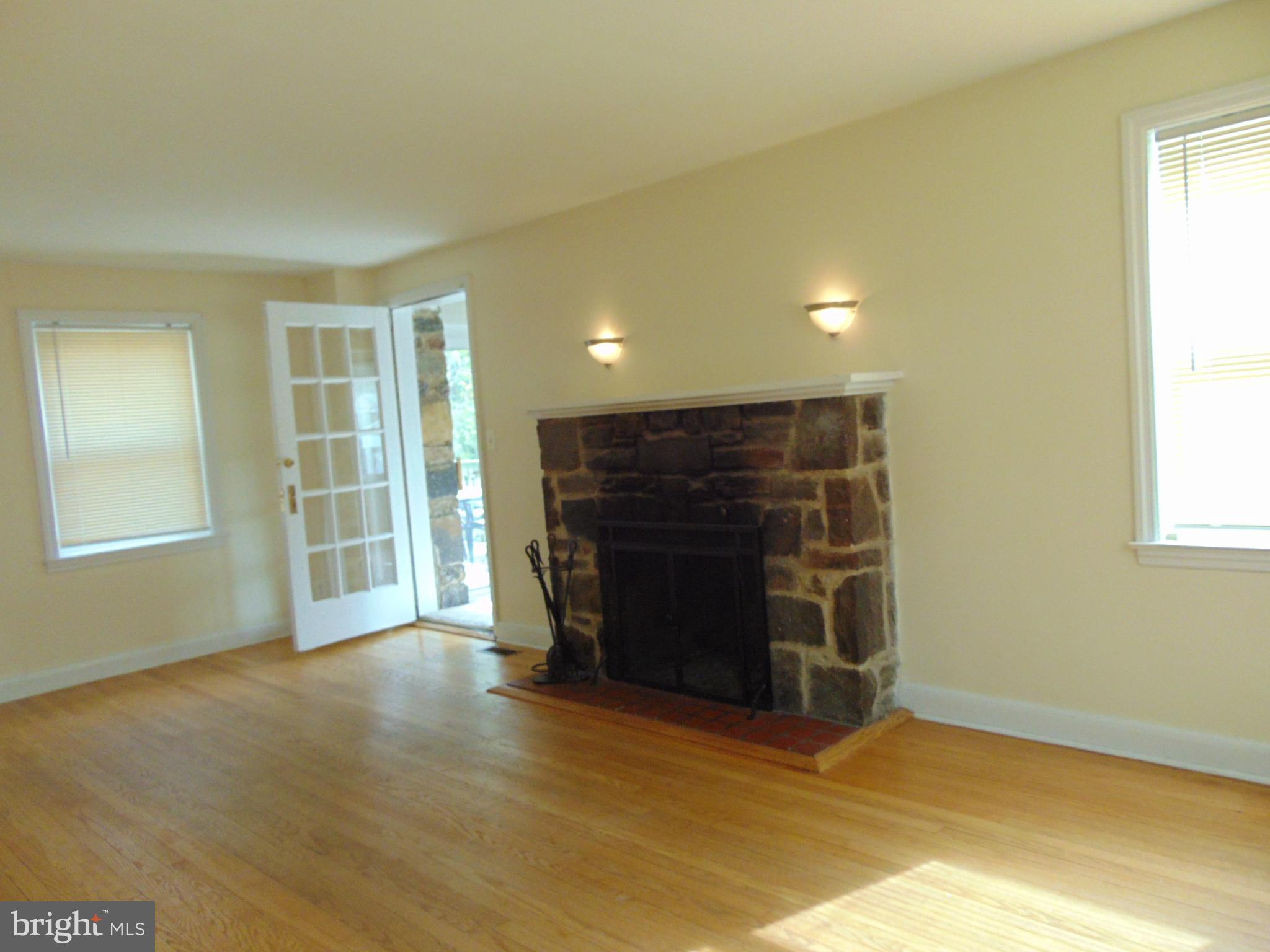 715 Dorchester Road Baltimore, MD 21229 - Photo 21 of 44