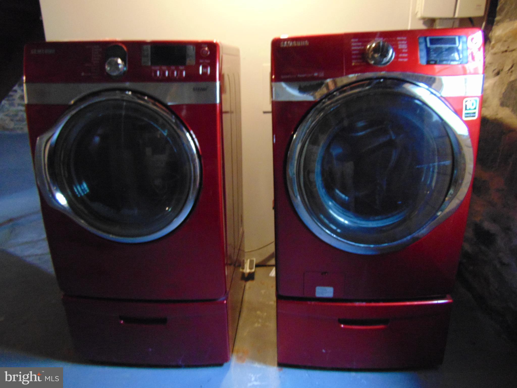 715 Dorchester Road Baltimore, MD 21229 - Photo 37 of 44 Laundry