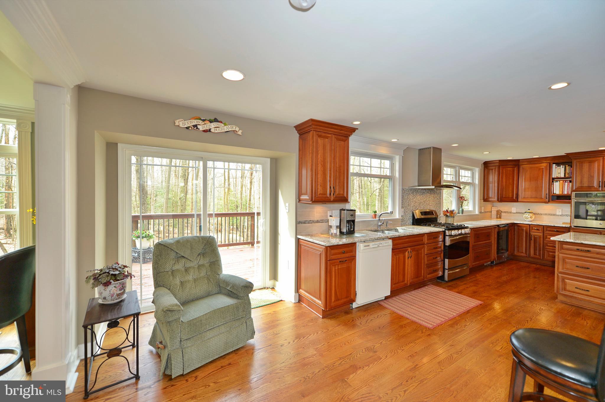11403 Running Cedar Road Reston, VA 20191 - Photo 18 of 58 Morning room with sliding glass doors to deck
