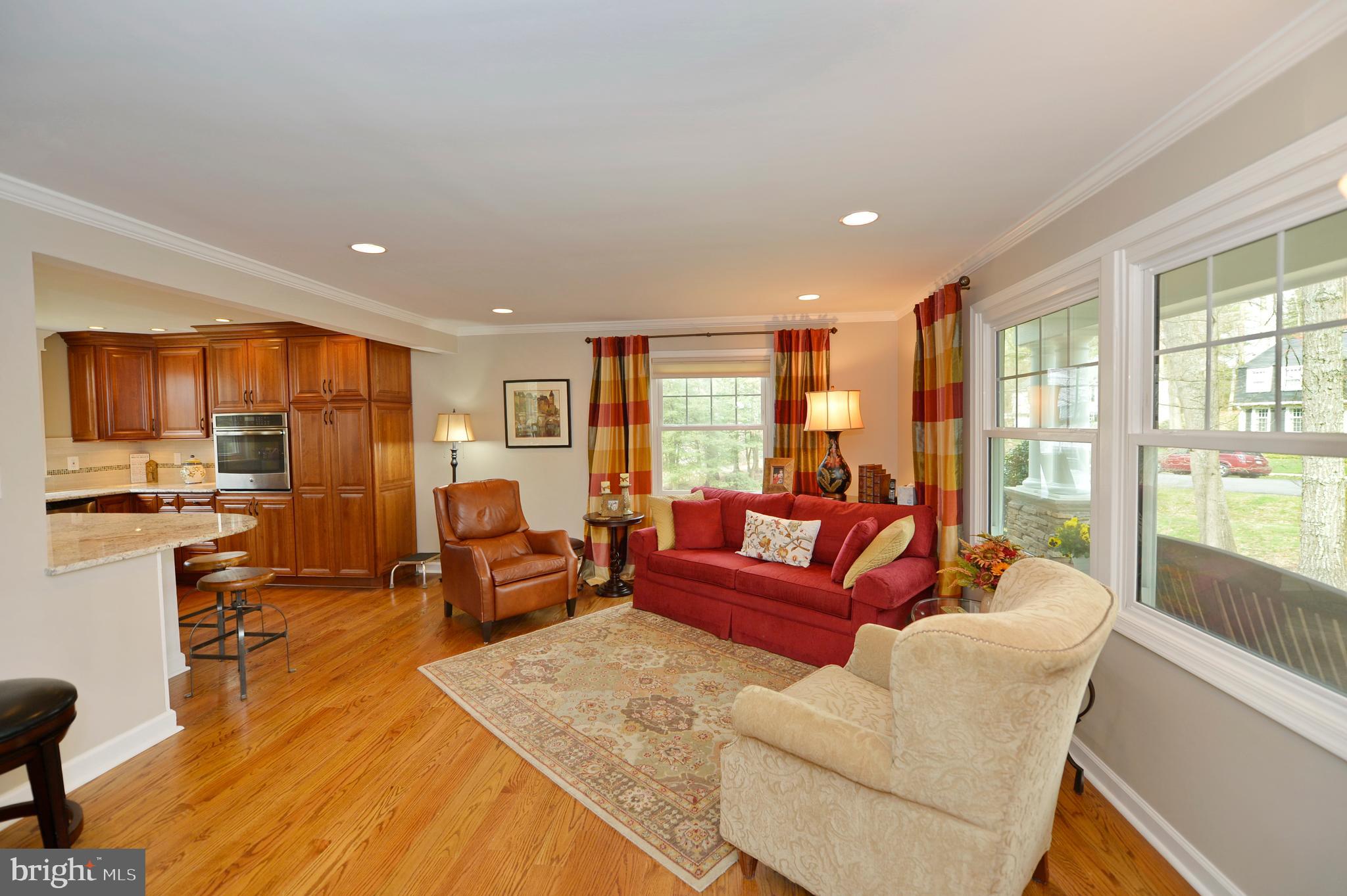 11403 Running Cedar Road Reston, VA 20191 - Photo 22 of 58 Family room view to the kitchen