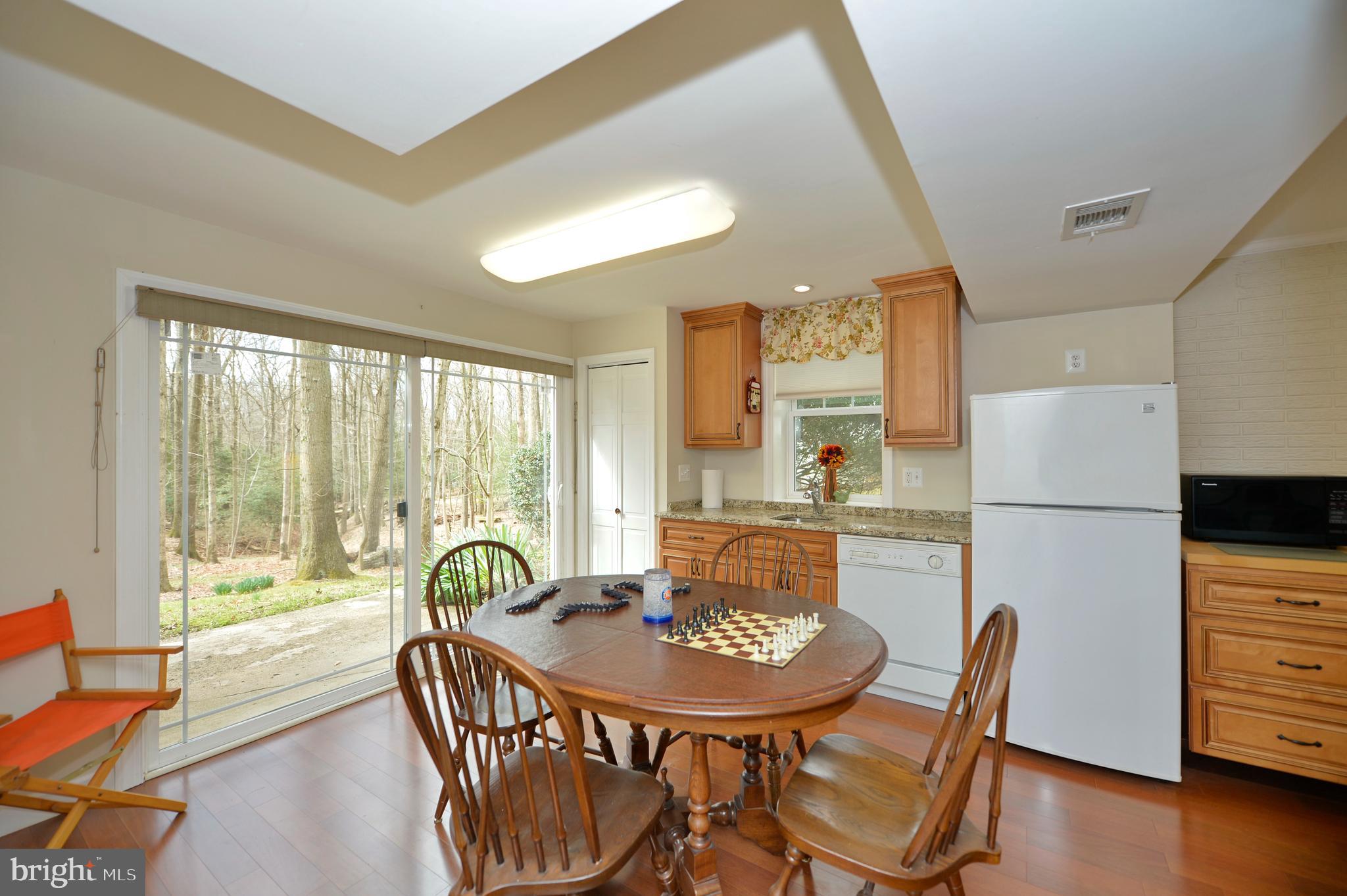 11403 Running Cedar Road Reston, VA 20191 - Photo 23 of 58 LL Rec-room, Kitchenette with dishwasher.