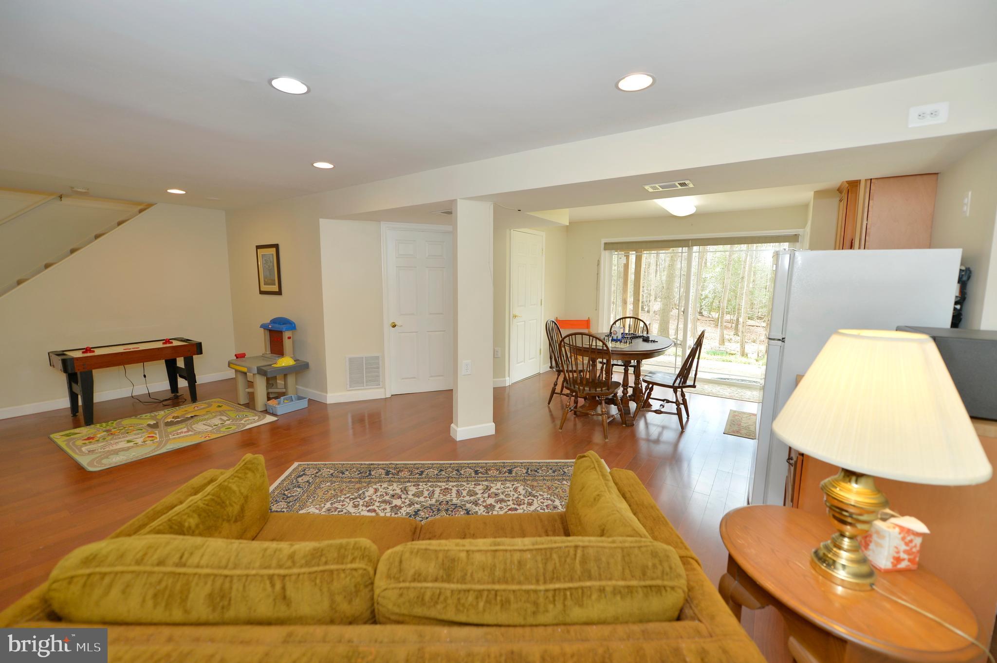 11403 Running Cedar Road Reston, VA 20191 - Photo 40 of 58 Rec-room/au-pair/in-law suite view 3.