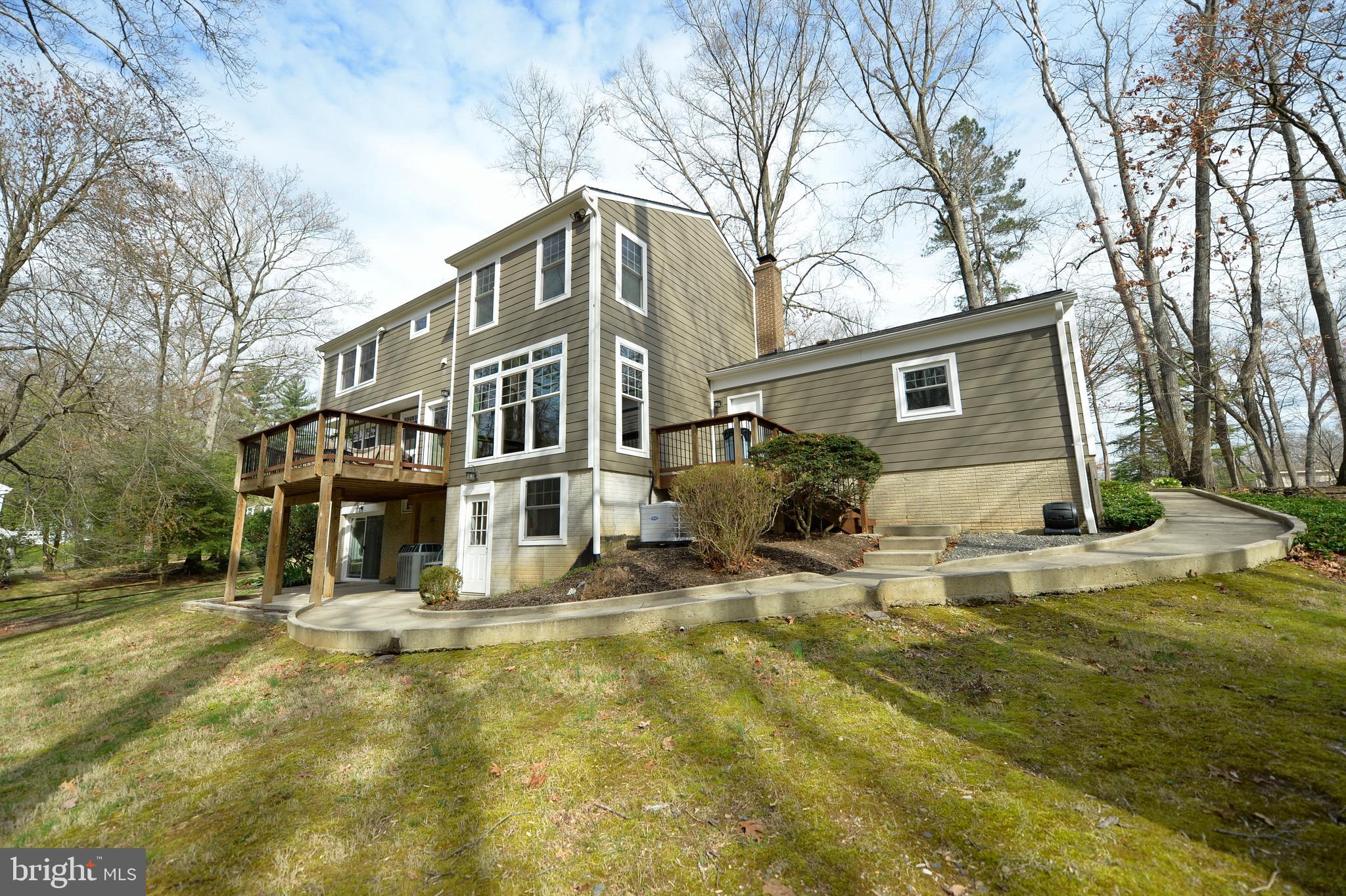 11403 Running Cedar Road Reston, VA 20191 - Photo 5 of 58 Check out the sidewalk for wheelchair access to LL