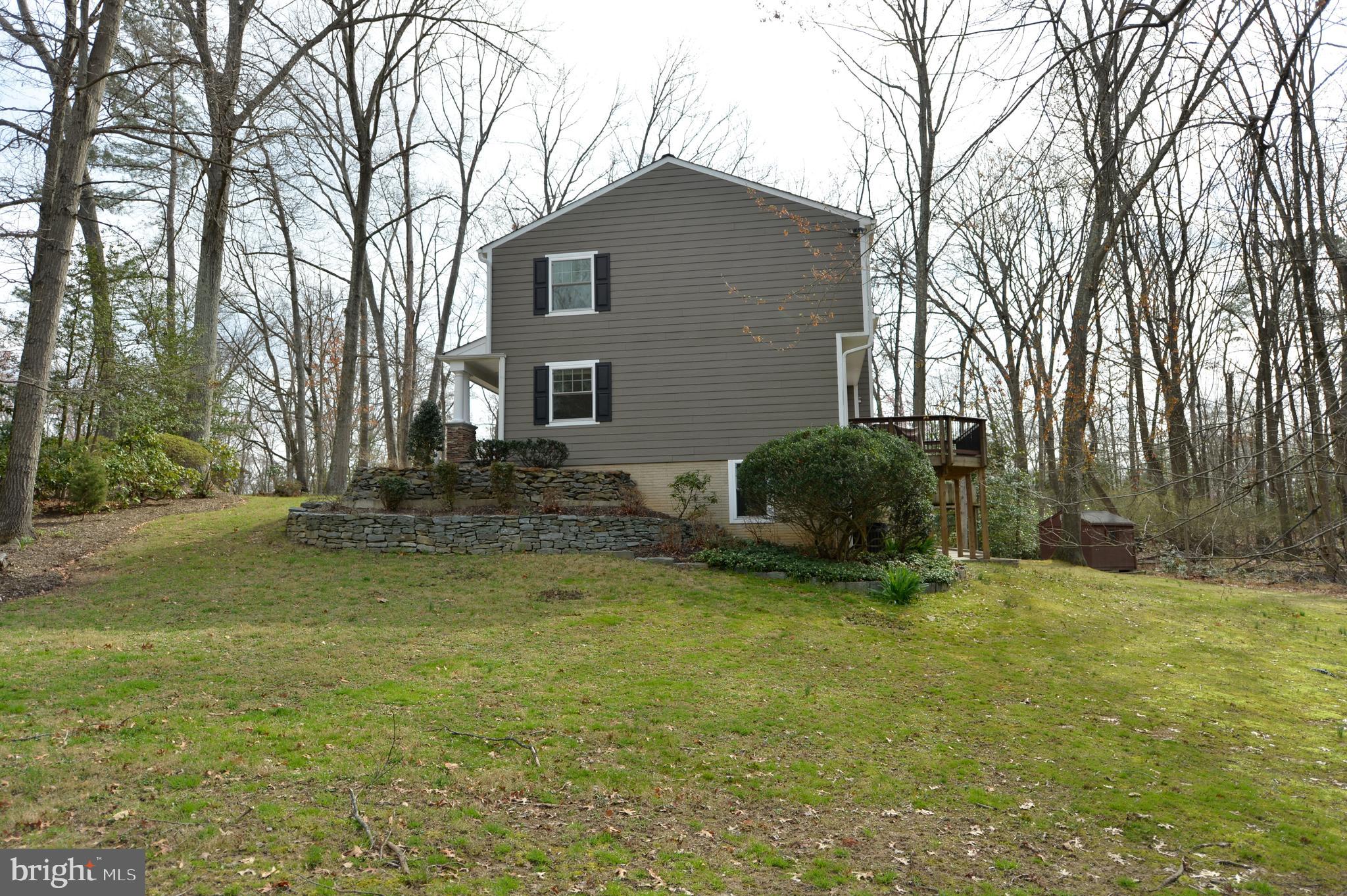 11403 Running Cedar Road Reston, VA 20191 - Photo 48 of 58 Side elevation