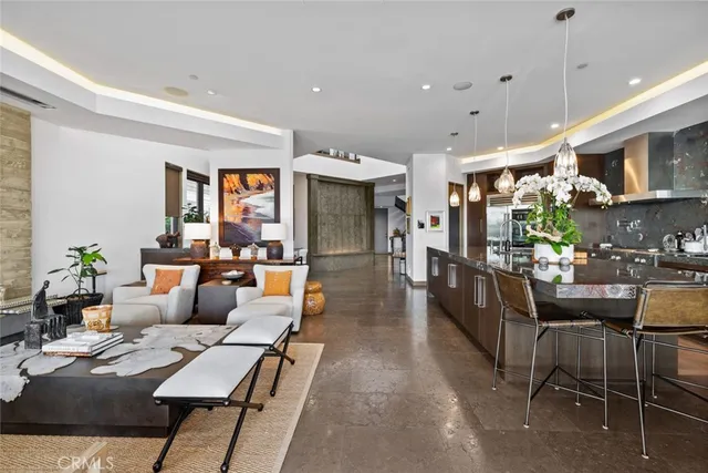 $12,995,000 | 8 Beacon Bay, Newport Beach, CA 92660