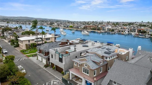 $12,995,000 | 8 Beacon Bay, Newport Beach, CA 92660