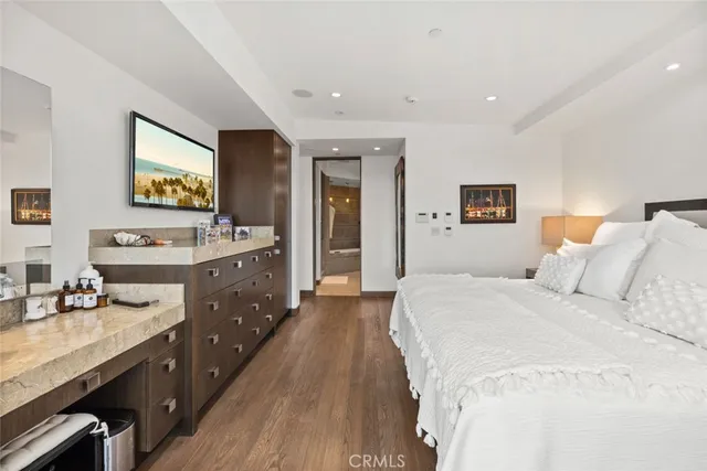 $12,995,000 | 8 Beacon Bay, Newport Beach, CA 92660