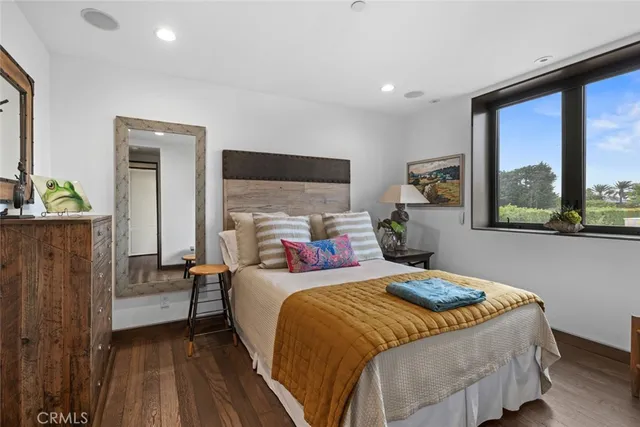 $12,995,000 | 8 Beacon Bay, Newport Beach, CA 92660