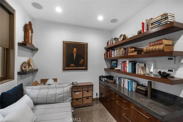 $12,995,000 | 8 Beacon Bay, Newport Beach, CA 92660