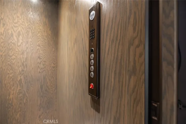 $12,995,000 | 8 Beacon Bay, Newport Beach, CA 92660