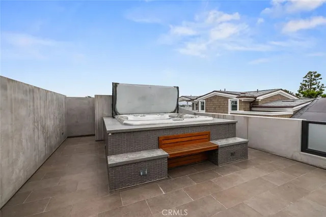 $12,995,000 | 8 Beacon Bay, Newport Beach, CA 92660