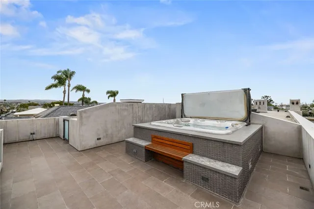 $12,995,000 | 8 Beacon Bay, Newport Beach, CA 92660