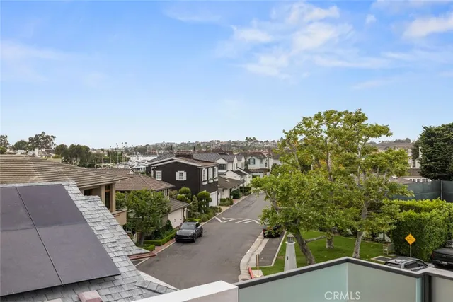 $12,995,000 | 8 Beacon Bay, Newport Beach, CA 92660