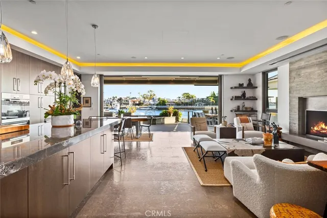 $12,995,000 | 8 Beacon Bay, Newport Beach, CA 92660
