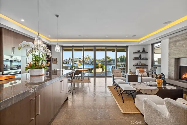 $12,995,000 | 8 Beacon Bay, Newport Beach, CA 92660
