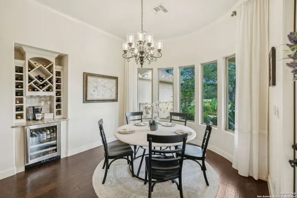 $1,300,000 | 1994 Farm To Market Road 3006, Pleasanton, TX 78064