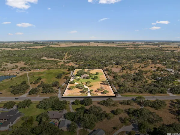 $1,300,000 | 1994 Farm To Market Road 3006, Pleasanton, TX 78064